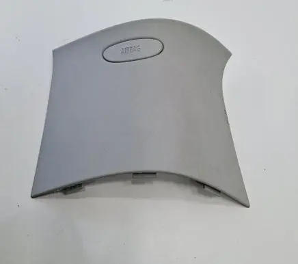 (D)pillar trim (top)