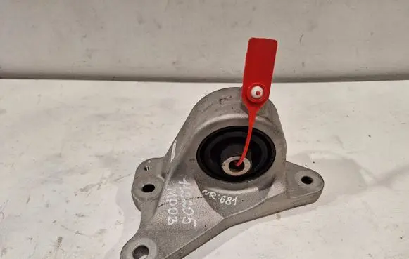 Renault Megane E-Tech Engine mount vacuum valve 112205MP05