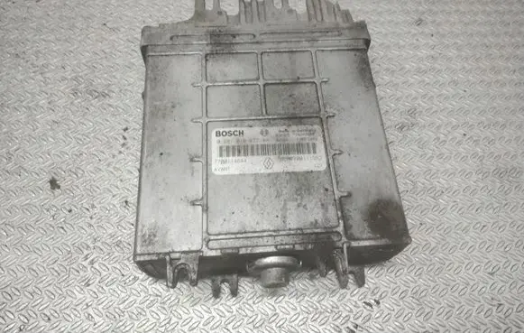 Renault Scenic I Engine control unit/module 0281010077 HOM7700111552