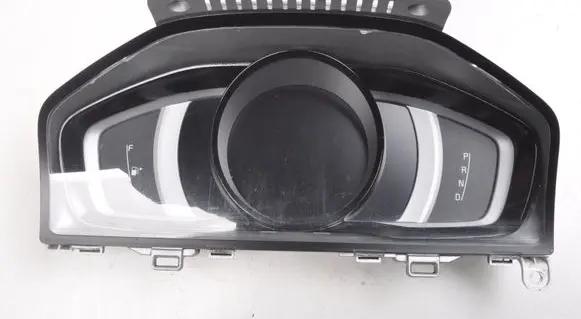 Volvo V70 Speedometer (instrument cluster) 31473468