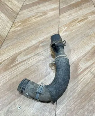 Nissan Navara D23 Engine coolant pipe/hose 1321329A