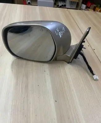 Toyota Land Cruiser (J120) Front door electric wing mirror 
