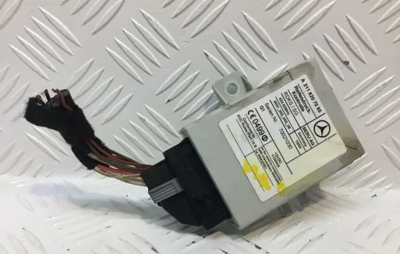Mercedes-Benz E W211 Tire pressure control unit 