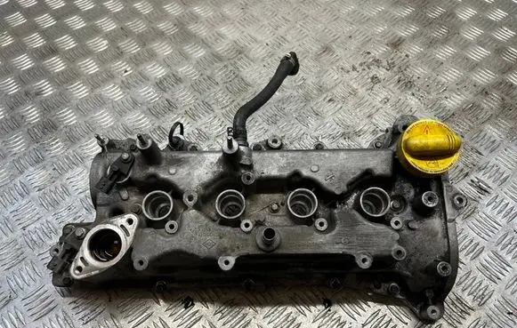 Nissan Juke I F15 Rocker cam cover 32653841R
