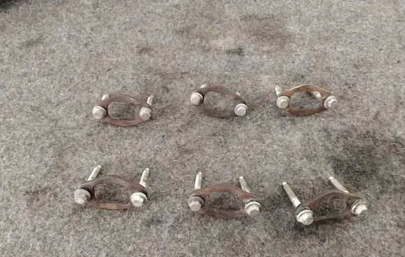 Jaguar XF X250 Fuel Injector clamp holder X1C2S24003 C2S24003
