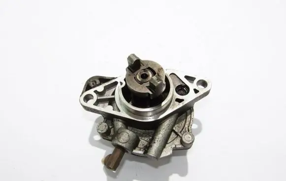 Opel Agila A Vacuum pump 73501167
