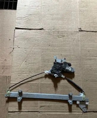 Nissan Note (E11) Front door window regulator motor 402376B