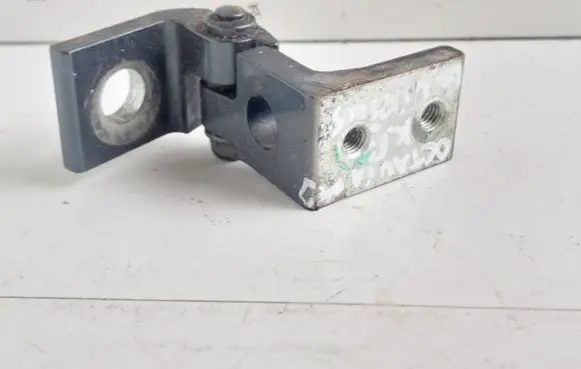 Rear door upper hinge