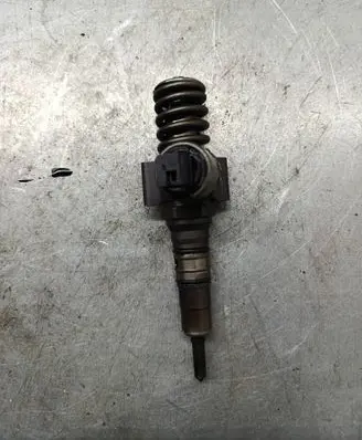 Audi A6 S6 C6 4F Fuel injector 03g130073g