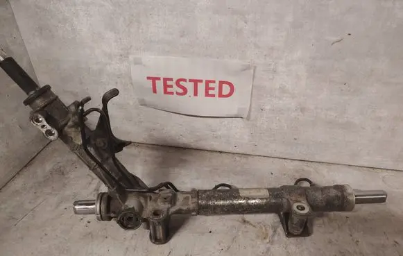 Opel Vivaro Steering rack F800001015 E80000105