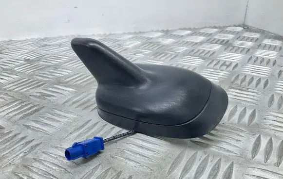 Volkswagen Scirocco Aerial GPS antenna 3C0035507AA
