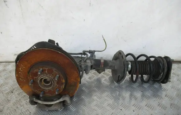 Toyota Auris 150 Front wheel hub spindle knuckle