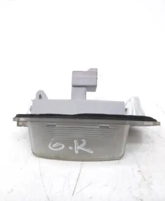 Mitsubishi Outlander Number plate light