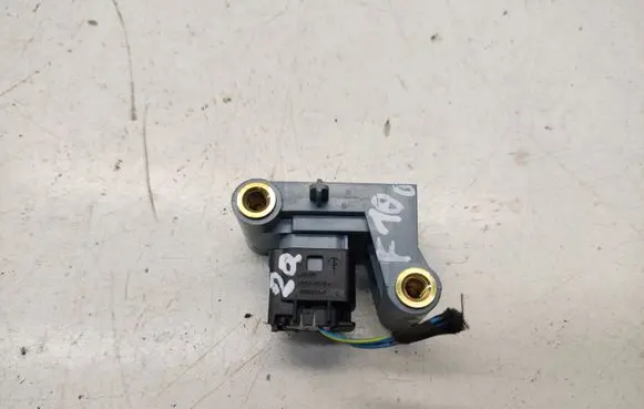BMW 5 F10 F11 Airbag deployment crash/impact sensor 9159314 65779159314 609790100A