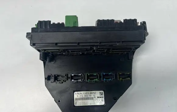 Mercedes-Benz C W204 SAM control unit A2129005812 A2129015104