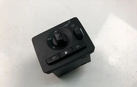 Volvo V50 Light switch 30739299
