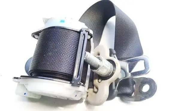 Nissan Micra Rear seatbelt c71086 c70041y4