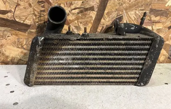 Audi 80 90 S2 B4 Intercooler air channel guide 028145805