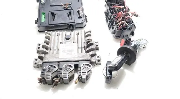 Renault Fluence Engine control unit/module ECU