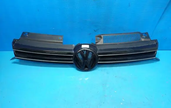 Volkswagen Golf VI Front bumper upper radiator grill 5K0853653F