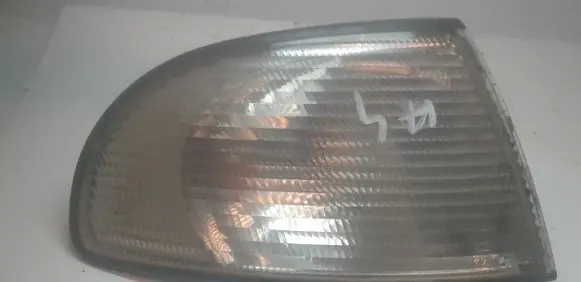 Audi A4 S4 B5 8D Front indicator light 8D0953050A 1315106919