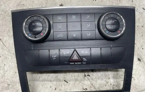 Mercedes-Benz ML W164 Climate control unit A2518203789 5HB96491418 A2518207989