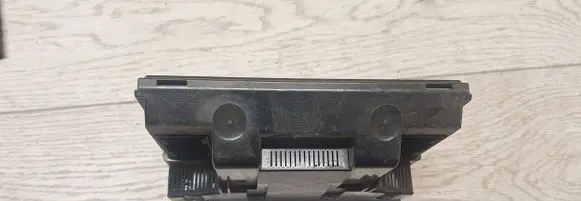 Mercedes-Benz E W210 Climate control unit 2108302285