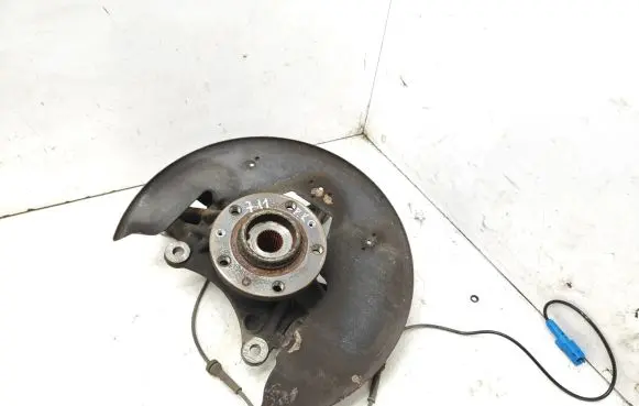 Peugeot 508 RXH Front wheel hub spindle knuckle 9672392080