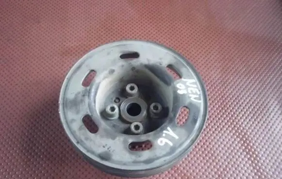 Volkswagen New Beetle Crankshaft pulley