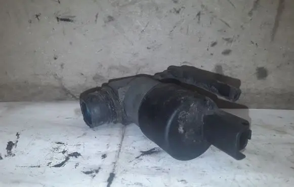 Peugeot 307 Windshield washer spray nozzle 9641553880