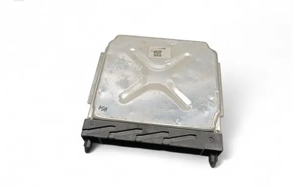 Volvo V70 Engine control unit/module ECU 30684877A