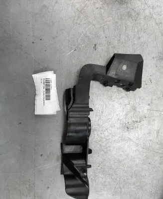 Audi A4 S4 B9 Front bumper mounting bracket 8w0807284