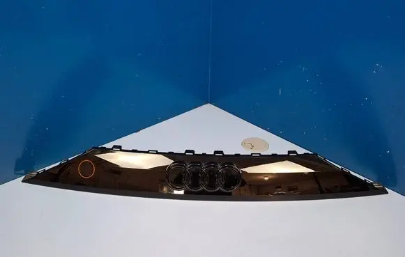 Audi Q8 Trunk door license plate light bar 4M8853236 4M8853236B