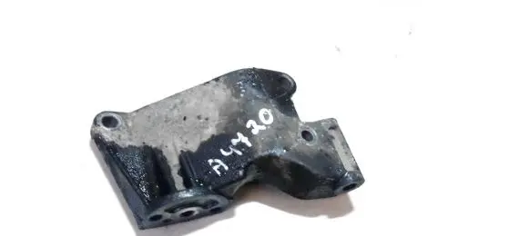 Opel Astra G Engine mounting bracket 90571112 92021