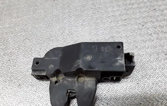 Tailgate/trunk/boot lock/catch/latch