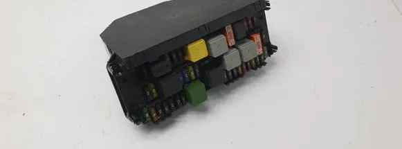 Mercedes-Benz E W212 Fuse module A2129004911