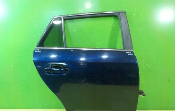 Toyota Avensis T270 Rear door 18AB29