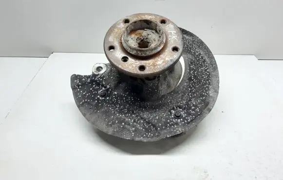 BMW 1 E81 E87 Front wheel hub spindle knuckle 6773210 31216773210