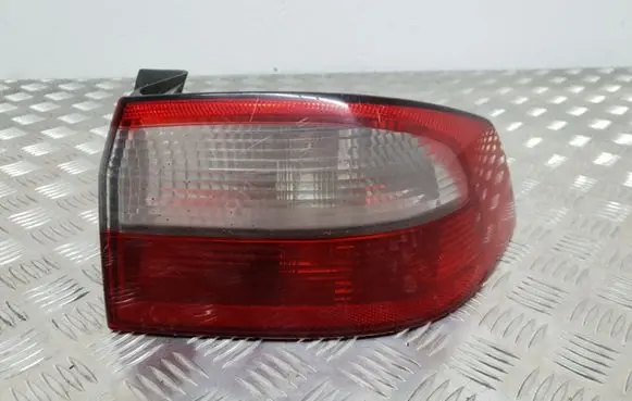 Renault Laguna II Rear/tail lights 8200002474
