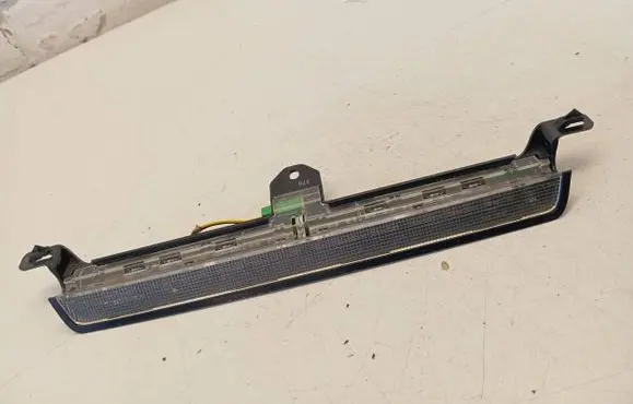 Volvo V70 Third/center stoplight 9154505