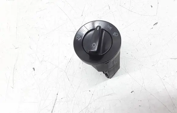 Volkswagen PASSAT B5 Light switch 1C0941531A