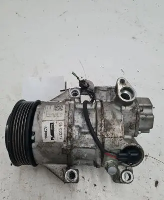 Toyota Yaris Air conditioning (A/C) compressor (pump)