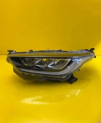 Toyota Yaris Headlight/headlamp K0-8