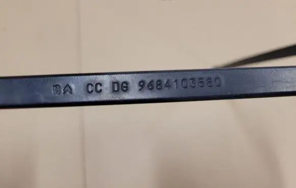 Citroen C4 Grand Picasso Front wiper blade arm 9684103580