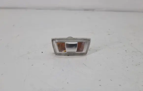 Opel Corsa D Front fender indicator light