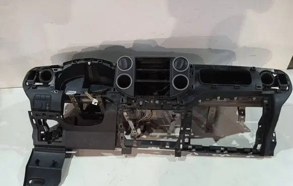 Citroen Berlingo Dashboard 9680926477 9680918377 96815208ZM