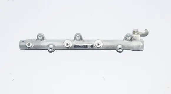 BMW X3 E83 Fuel main line pipe 0445214030 7787164