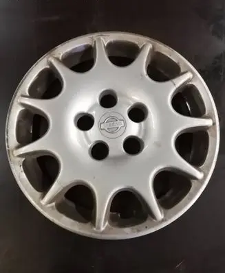 Nissan Almera N16 R15 wheel hub/cap/trim 403150U700