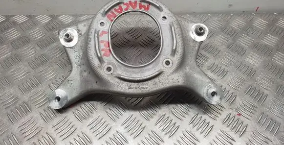 Porsche Macan (95B) Shock absorber/damper mounting bracket 