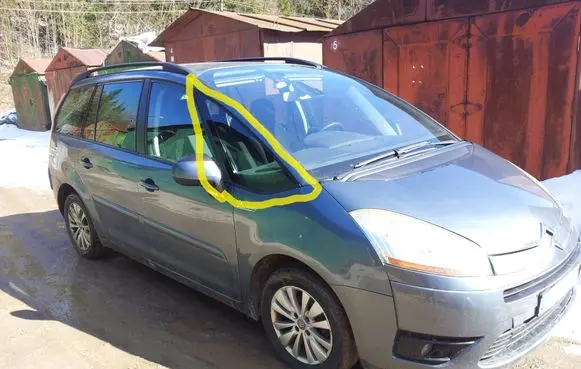Citroen C4 Grand Picasso Front triangle window/glass 